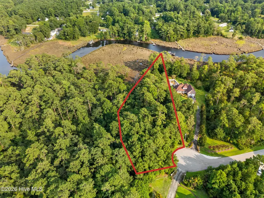 276 White Oak Bluff Road, Stella, NC 28582 - #3