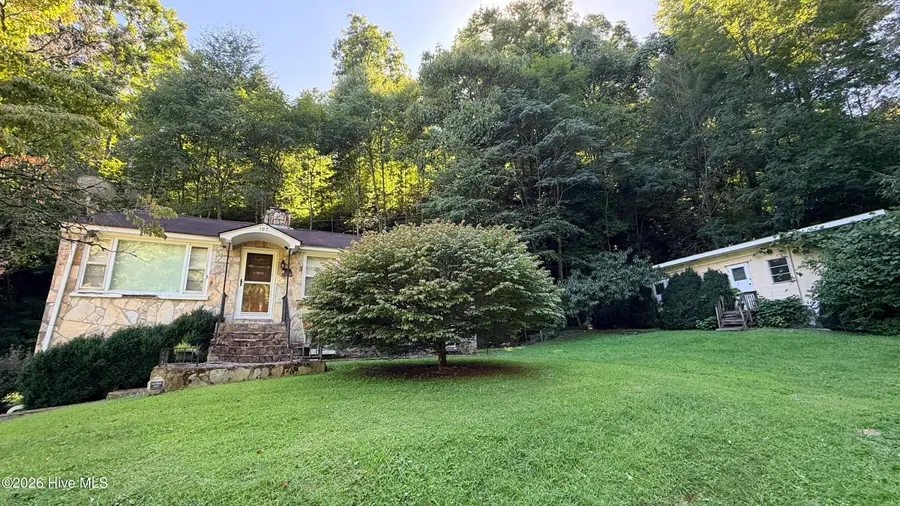 107 Cherokee Avenue, Andrews, NC 28901 - #2