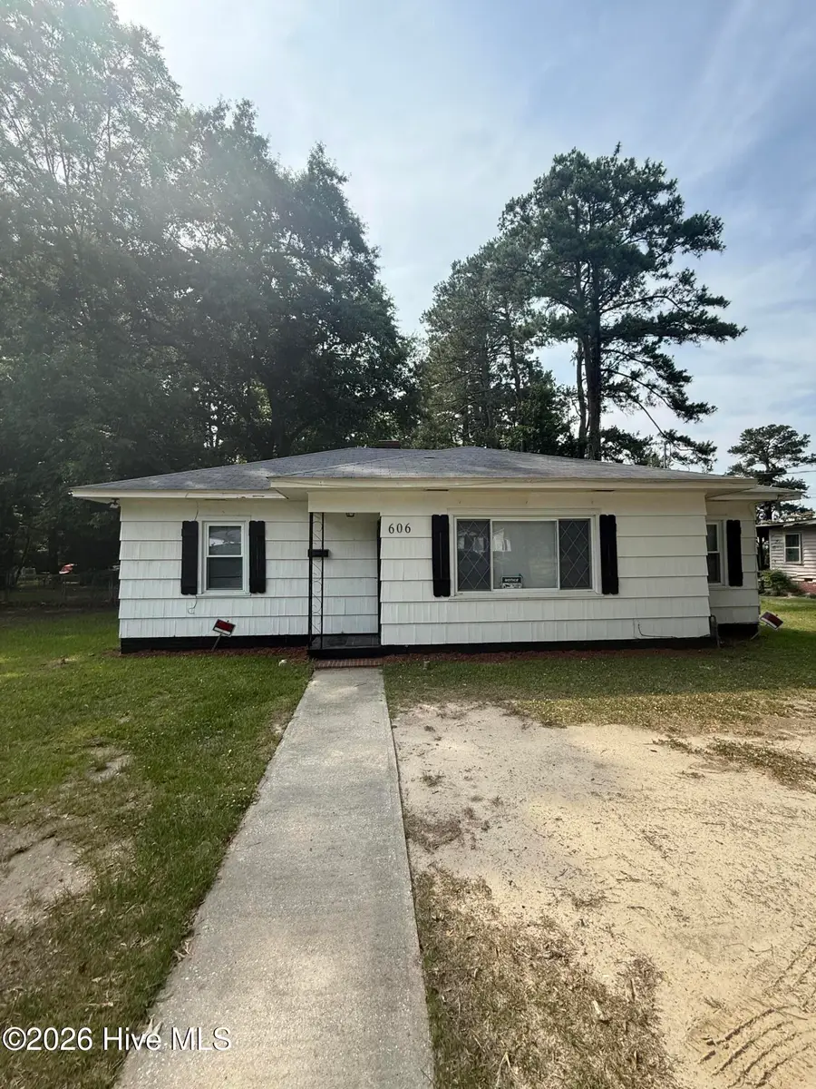 606 Greenmead Drive, Kinston, NC 28501 - #2