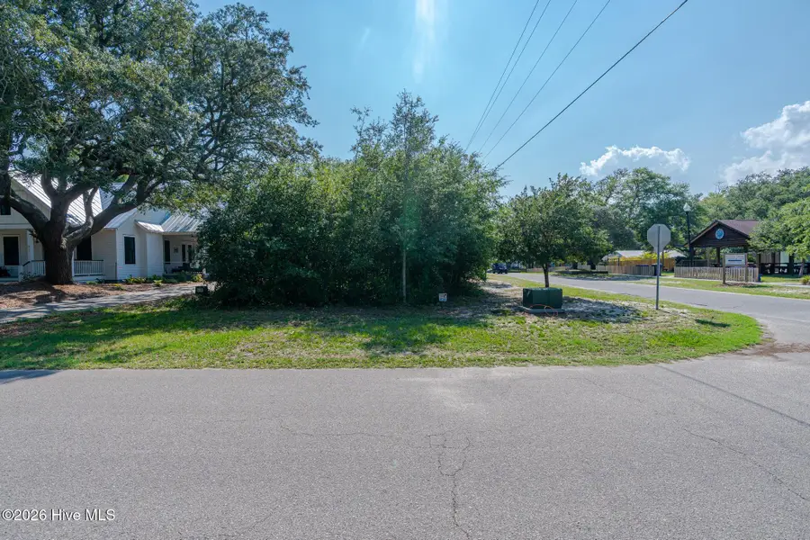 619 N Caswell Avenue, Southport, NC 28461 - #3