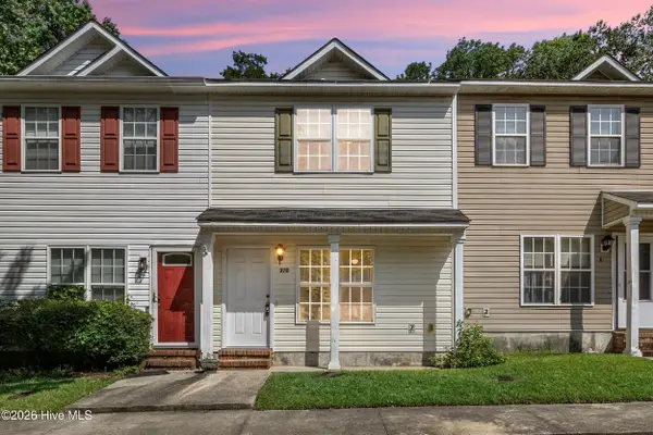 370 Bracken Place, Jacksonville, NC 28540