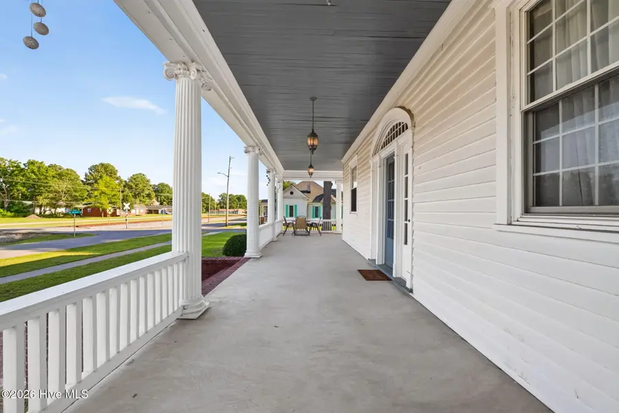 301 NW Railroad Street, Pikeville, NC 27863 - #3