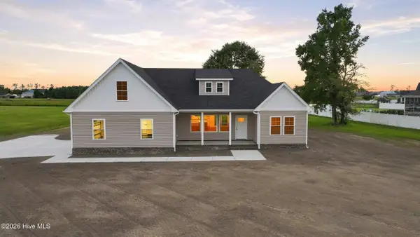 446 Pointe Vista Drive, Elizabeth City, NC 27909