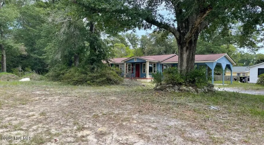 415 W Owens Street, Southport, NC 28461 - #2