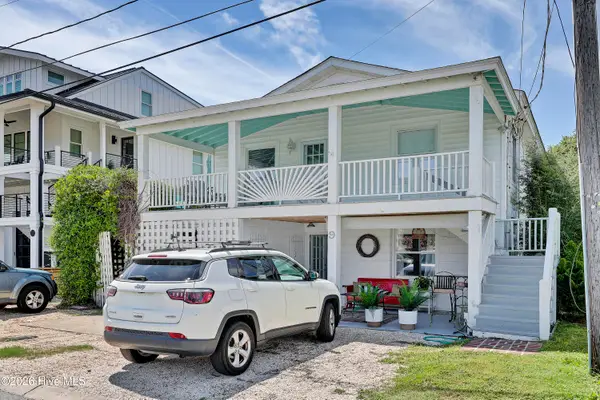 9 W Fayetteville Street, Wrightsville Beach, NC 28480
