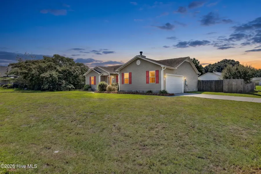 301 Parkton Drive, Richlands, NC 28574 - #2