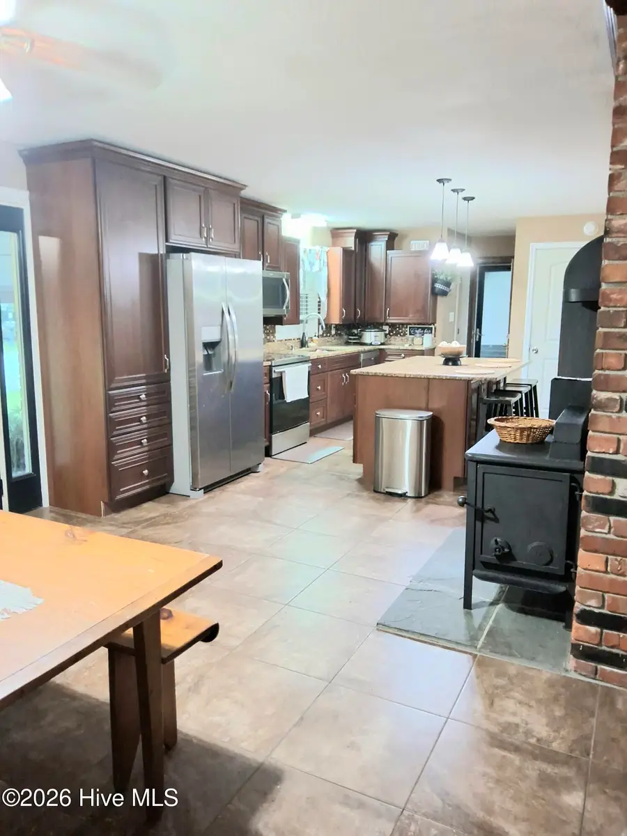 1308 Highway 58 N, Trenton, NC 28585 - #3