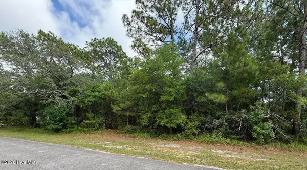 80 Bridges Road, Southport, NC 28461