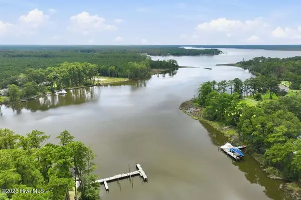 102 Cummins Creek Road, Beaufort, NC 28516