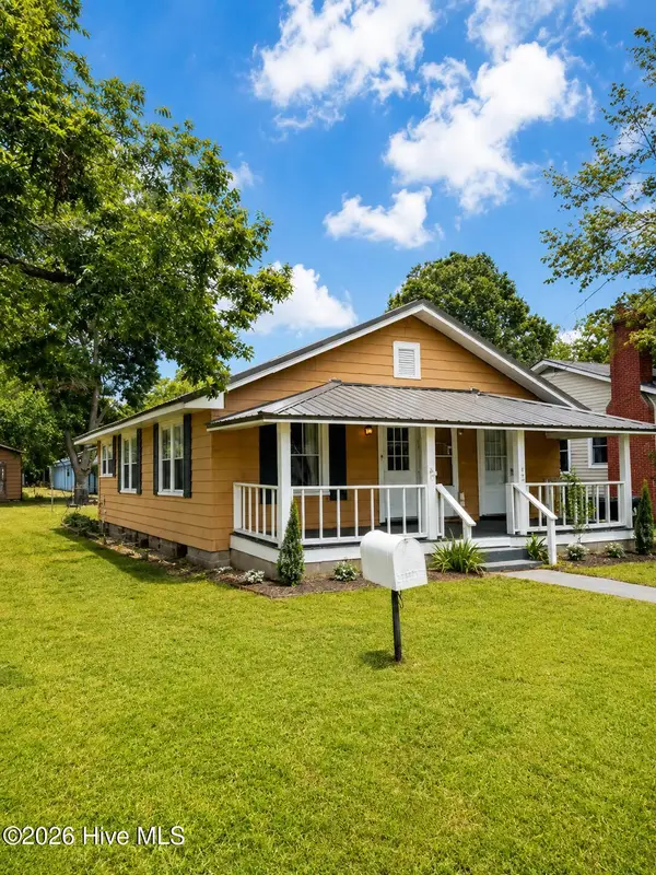 207 E Swanzy Street, Elizabethtown, NC 28337