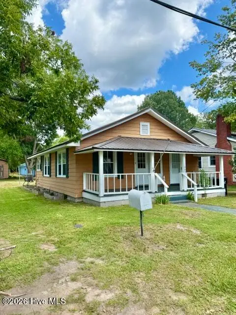 207 E Swanzy Street, Elizabethtown, NC 28337 - #2