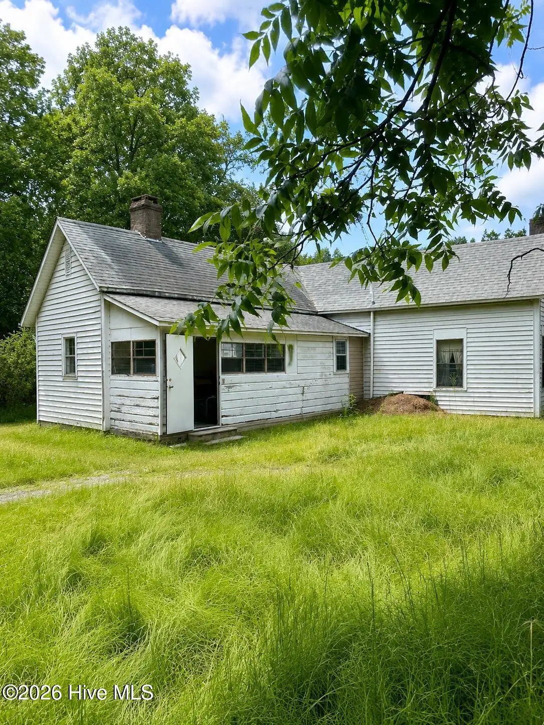 305 Pinehurst Avenue, Carthage, NC 28327 - #1