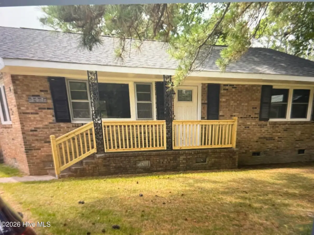 307 E Purvis Street, Robersonville, NC 27871 - #1
