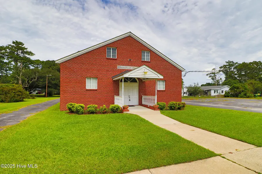 2101 S Lakeview Drive, Newport, NC 28570 - #3