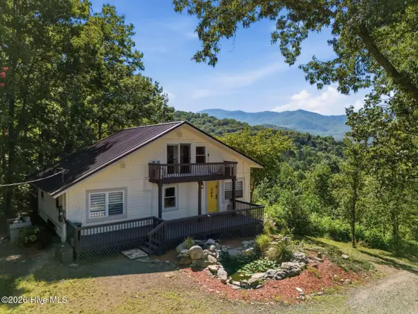 289 Bethabara Road, Hayesville, NC 28904