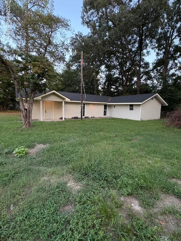 605 Correll Street, Maxton, NC 28364