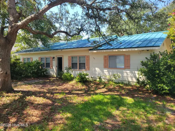 143 NW 7th Street, Oak Island, NC 28465