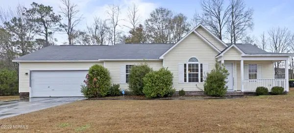 102 Crystal Stone Way, Jacksonville, NC 28546