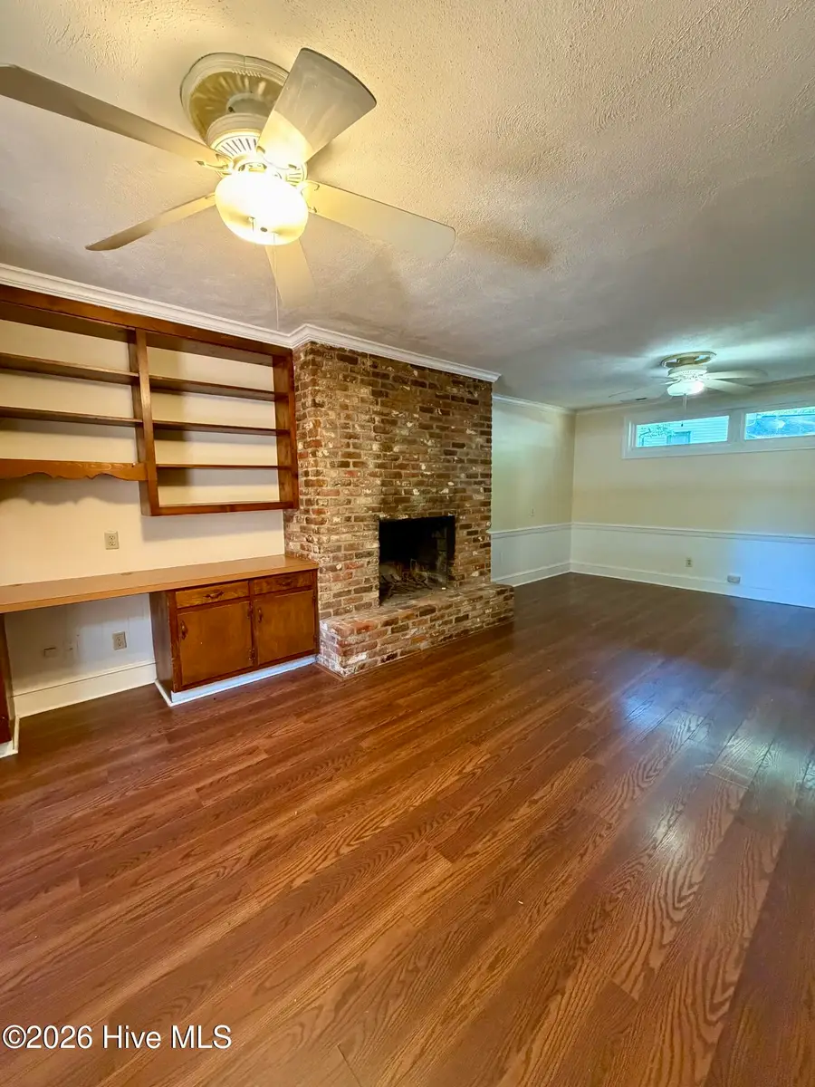 915 SE Greenville Boulevard, Greenville, NC 27858 - #3