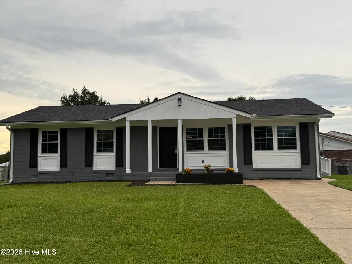 105 Yorkshire Drive, Jacksonville, NC 28546 - #1