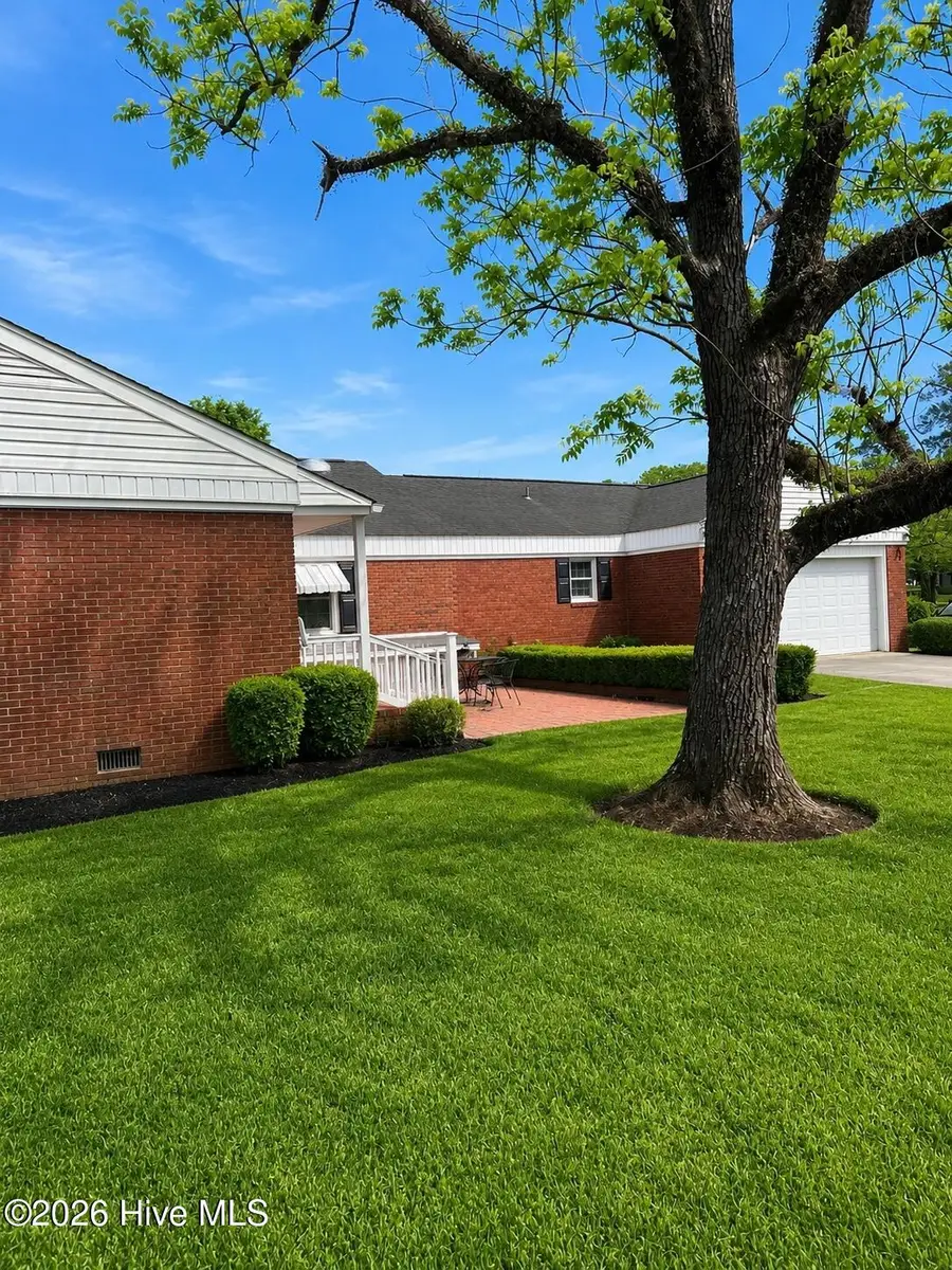 902 Park Avenue, Fairmont, NC 28340 - #2