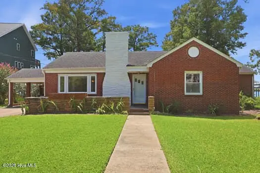 10 Bayview Drive, Jacksonville, NC 28540