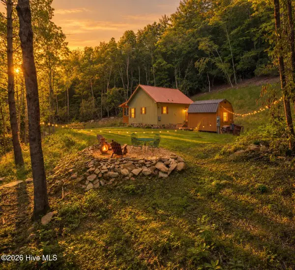 908 Anthony Branch Road, Robbinsville, NC 28771