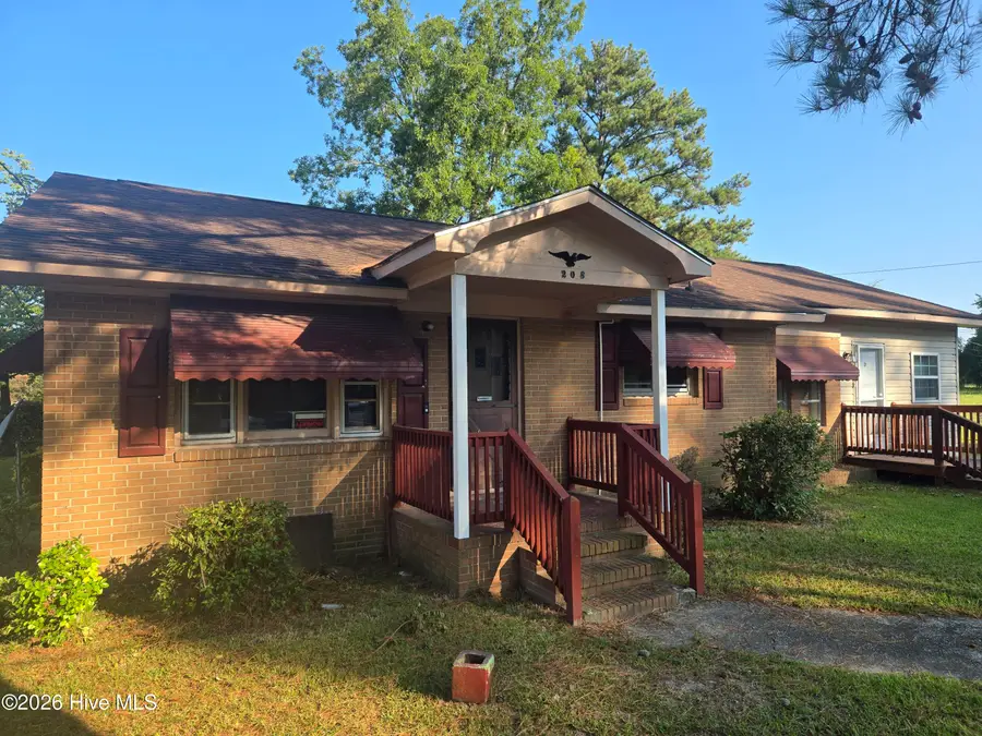 208 Center Street, Williamston, NC 27892 - #2