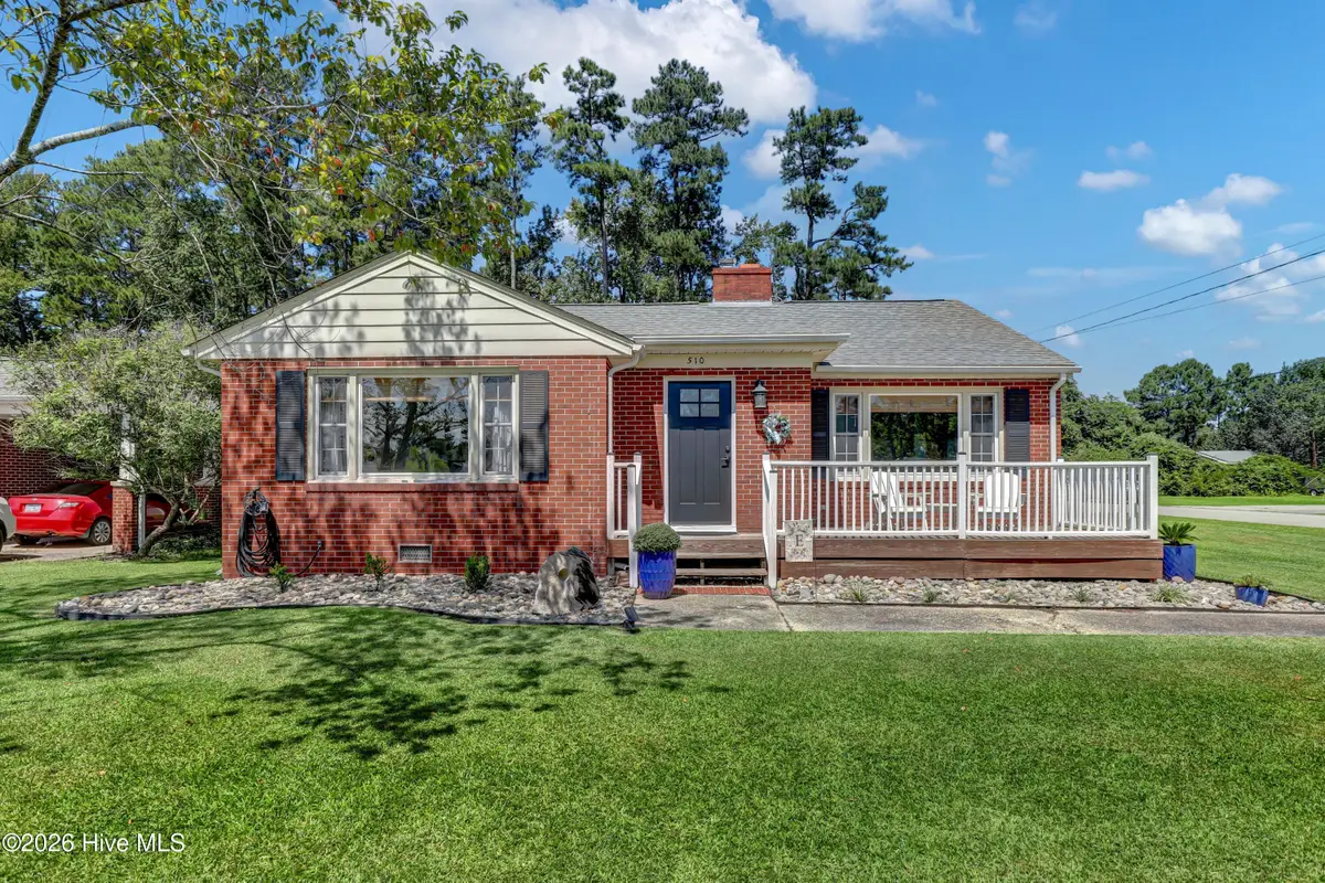 510 E Fremont Street, Burgaw, NC 28425 - #1
