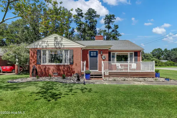 510 E Fremont Street, Burgaw, NC 28425
