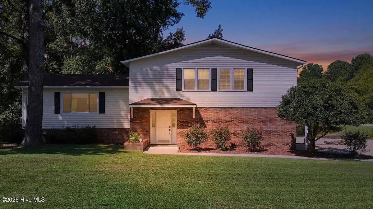1013 Lakeview Drive, Clinton, NC 28328 - #1