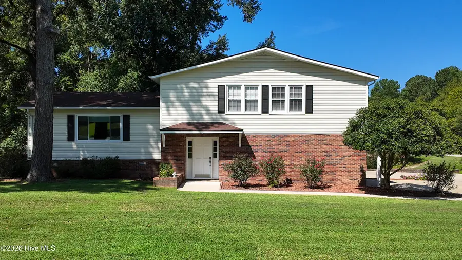 1013 Lakeview Drive, Clinton, NC 28328 - #2