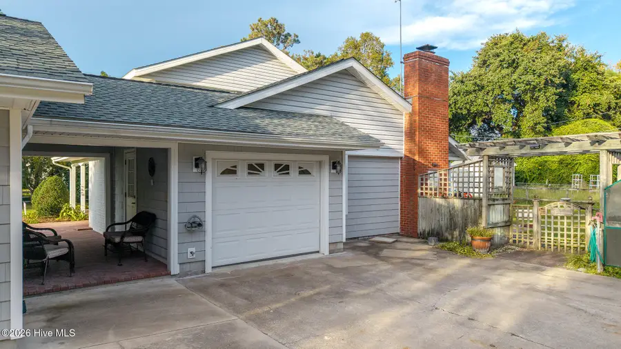 201 Sycamore Drive, Beaufort, NC 28516 - #3