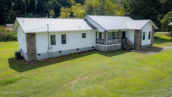 114 Fletcher Hooper Road, Robbinsville, NC 28771