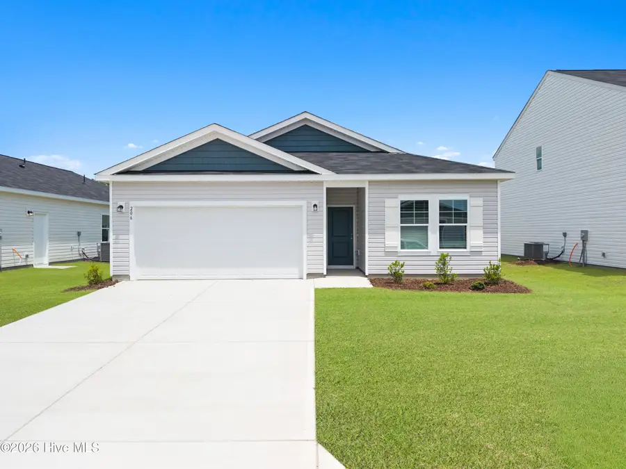 137 N Squires Run Lane, Richlands, NC 28574 - #2