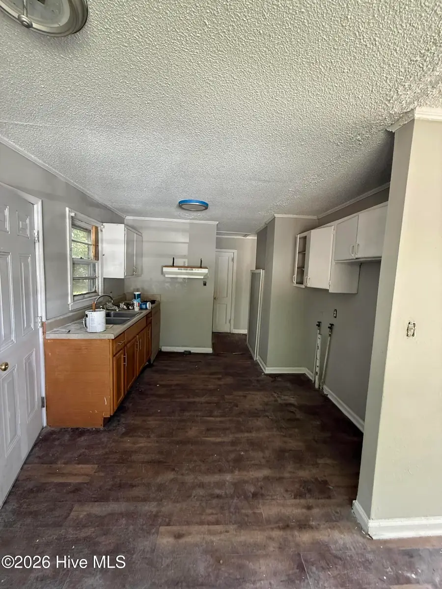 800 Dixon Street, Kinston, NC 28501 - #2