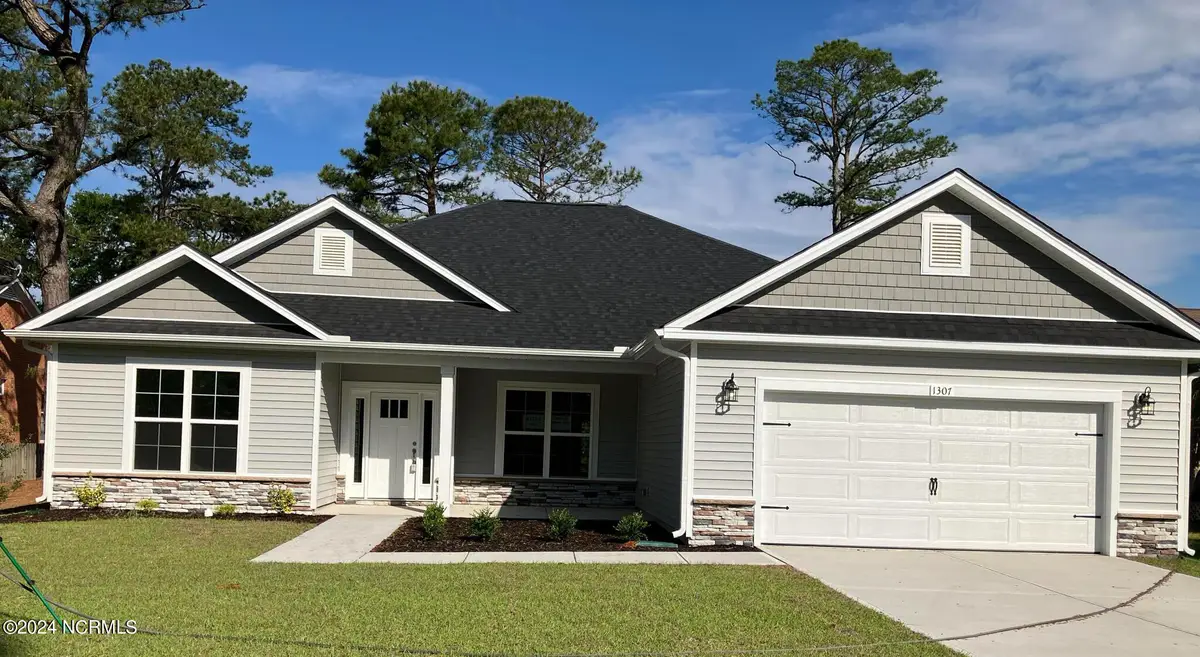 113 Seashore Street, Grimesland, NC 27837 - #1