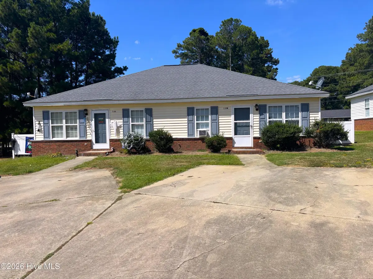 2104-2106 Barefoot Park Lane Sw, Wilson, NC 27893 - #1