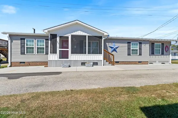 51 Clarkland Village Street, Elizabethtown, NC 28337