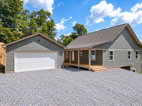 280 Wild Berry Lane, Hayesville, NC 28904