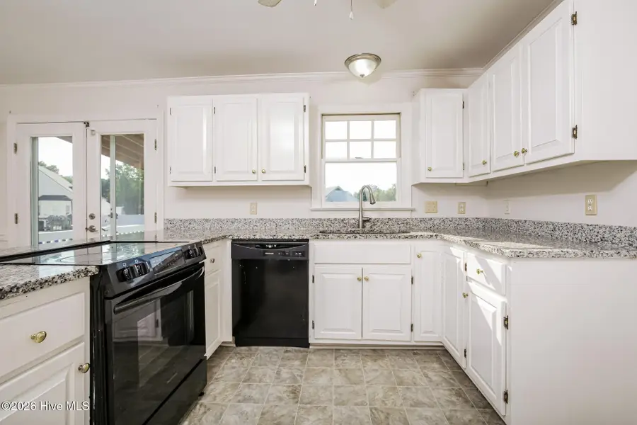 307 Hearthstone Drive, Nashville, NC 27856 - #2