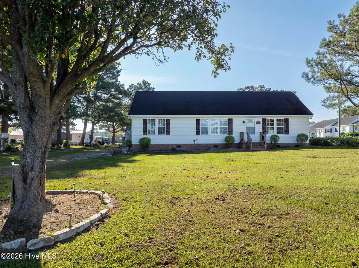 169 Luther Banks Road, Richlands, NC 28574 - #1