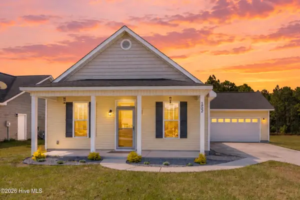 152 Brian's Woods Road, Maple Hill, NC 28454