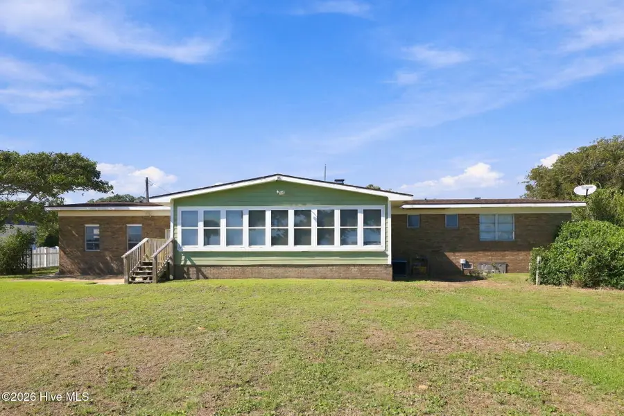 563 Neptune Drive, Cape Carteret, NC 28584 - #2