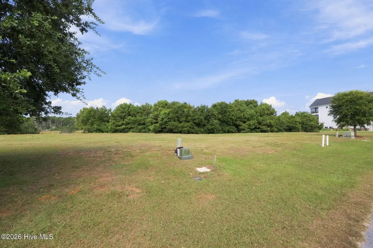 617 Cannonsgate Drive, Newport, NC 28570 - #1