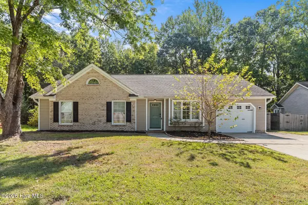 182 Raintree Circle, Jacksonville, NC 28540