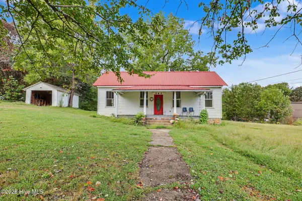 565 Tomotla Road, Marble, NC 28905