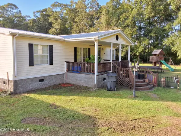 1836 Pine Level Church Road, Nakina, NC 28455