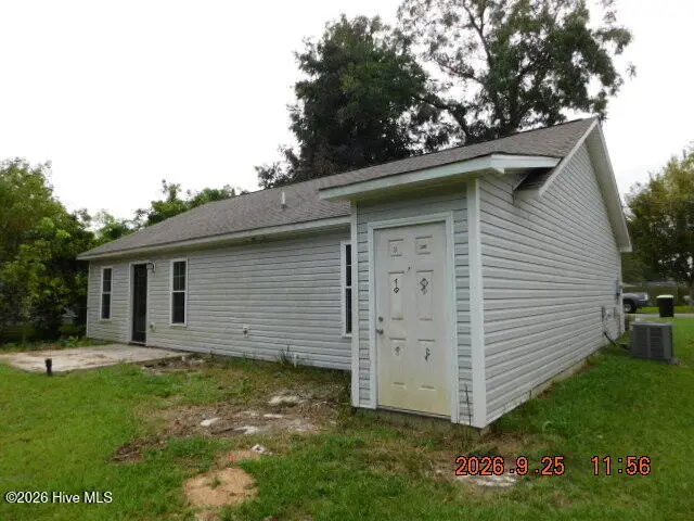 406 Seventh Street, Maysville, NC 28555 - #2
