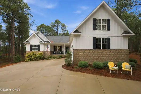 512 Longleaf Drive, West End, NC 27376